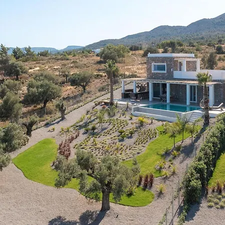 Private Escape In Rhodes For 8 *